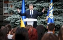 Порошенко поздравил Францию с Днем взятия Бастилии