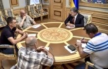 Порошенко виступає за волонтерський контроль над боротьбою з корупцією в зоні АТО