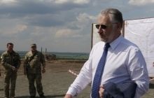 Жебрівський пропонує облаштувати на лінії розмежування торговельні бази