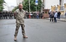 Прихильники "Правого сектору" й "Опозиційний блок" вимагають дострокових виборів