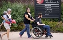 В США признали виновным "колорадского стрелка", расстрелявшего десятки людей на премьере "Бэтмена"