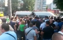 Депутаты мешают милиции документировать фальшивые печати избиркомов в Чернигове - Аваков