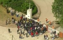 Сотні мігрантів штурмують тунель під Ла-Маншем другу ніч поспіль, є жертви