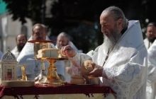 Митрополит Онуфрій благословив 40-денне поминання за упокій убієнних священика та монахині в усіх храмах УПЦ