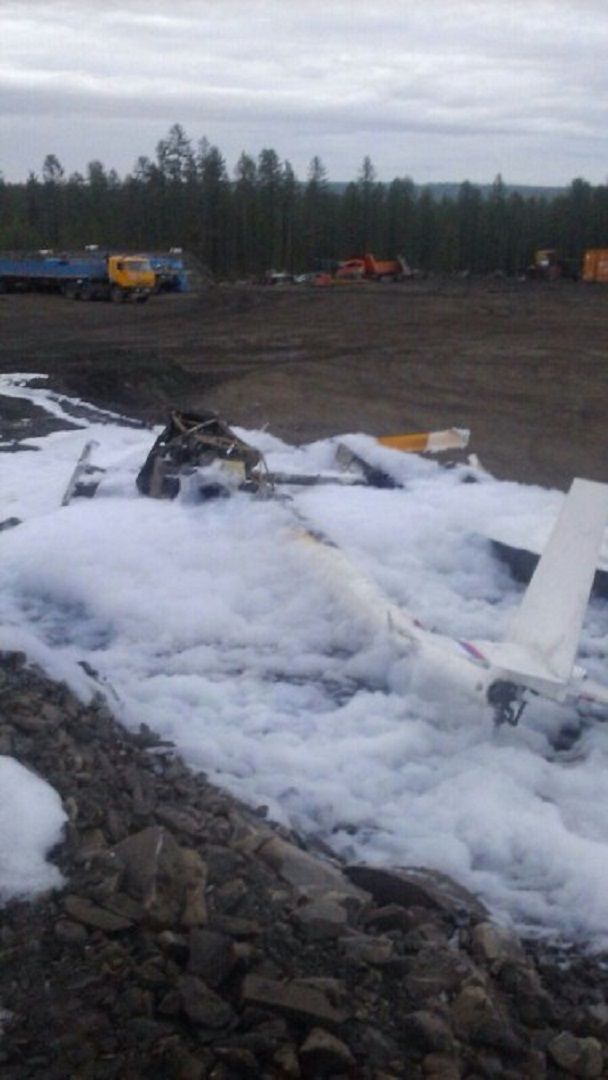 В России разбился частный вертолет, есть пострадавшие (фото) В России разбился частный вертолет, есть пострадавшие (фото)