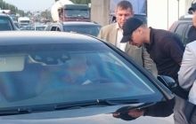 В Киеве патрульная полиция остановила кортеж Суркиса (фото, видео)