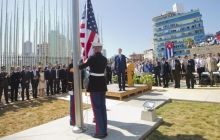 Флаг США впервые за 50 лет поднят над посольством на Кубе