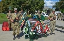 В Знаменке похоронили телефонистку ВСУ, которая погибла, вынося раненых из-под обстрела (фоторепортаж)