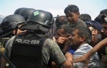 Тисячі мігрантів прорвалися з Греції до Македонії - ЗМІ
