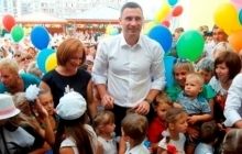 Кличко открыл построенный в этом году современный детский сад