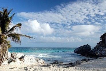 Пара нудистів з Фінляндії запустила сайт з пошуку житла для туристів-однодумців