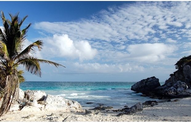 Пара нудистів з Фінляндії запустила сайт з пошуку житла для туристів-однодумців