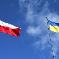 Польша не будет принимать беженцев из-за избытка украинцев