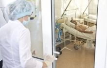 У важкому стані перебувають троє з 55 нацгвардійців, поранених в результаті зіткнень під ВР