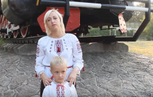 "Дякуємо за те, що ви нас оберігаєте": Жителі Волновахи записали звернення до української армії (відео)