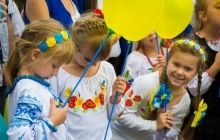 В Лисичанске прошел патриотический флеш-моб (фото)