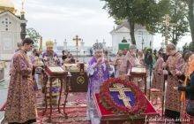 Хрест Господній захищає людину від багатьох бід - Блаженніший Онуфрій