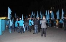 Прихильники партії "Відродження" проводять масовий мітинг проти спроби не допустити партію до участі у місцевих виборах