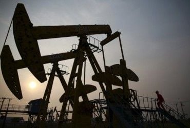 Іран хоче потіснити конкурентів: вирішив продавати нафту дешевше за Саудівську Аравію