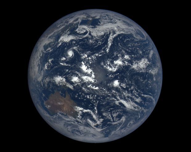 В этот день мир отмечает Международный день Земли / NASA