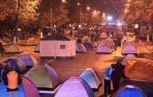 Протестующие в Кишиневе ночью перекрыли центральный проспект