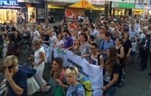 В Вене десятки тысяч людей устроили акцию в поддержку беженцев (фото)