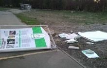 У Києві двічі напали на агітаторів УКРОПу, у партії не виключають політичної вмотивованості (фото)