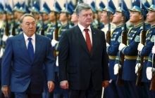 Порошенко и Назарбаев обсудили ситуацию на Донбассе