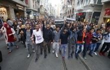 В Стамбуле начались протесты из-за взрывов в Анкаре (фоторепортаж)