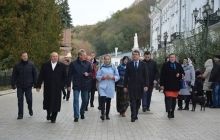 У свято Покрова Пресвятої Богородиці у Святогірській лаврі молились за мир на Донбасі