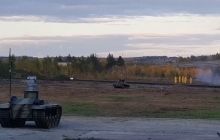 В России показали видео танчиков с пушкой, которых пафосно назвали "боевыми роботами"