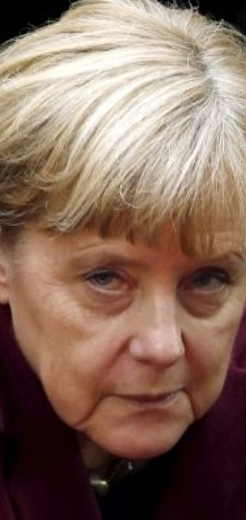 Меркель в небезпеці, час для вирішення міграційної кризи спливає :