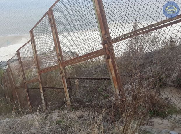 Під Києвом знайшли маєток Кличка на 'захопленому' пляжі (відео, документи) Під Києвом знайшли маєток Кличка на 'захопленому' пляжі (відео, документи)