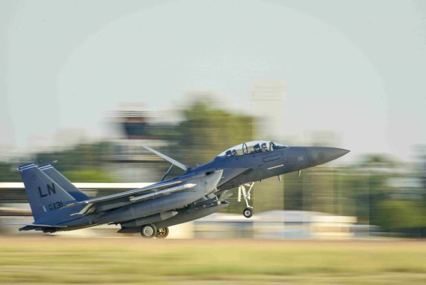 F-15 / REUTERS F-15 / REUTERS
