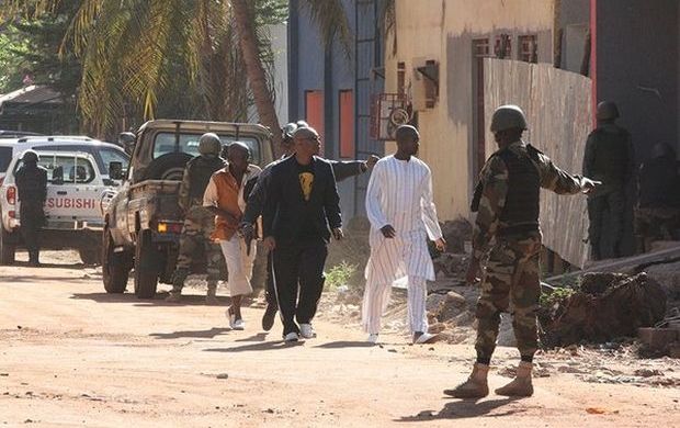 В Мали уничтожили троих напавших на отель джихадистов / twitter.com / DailySabah