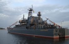 Прибывший из Севастополя в Новороссийск десантный корабль РФ загрузили оружием для Сирии - Минобороны