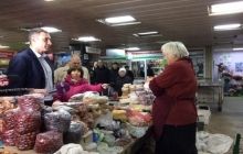 Кличко уволил директора Житнего рынка за некомпетентность
