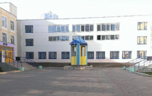 У Києві 9 учнів гімназії госпіталізовані через отруєння невідомою речовиною