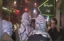 Група чоловіків у куфіях погрожувала розправою власникам Bataclan ще 7 років тому - The Daily Mail