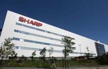 Компанія Sharp для виходу з кризи зобов'язала співробітників купувати свою продукцію