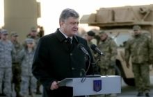 Порошенко попередив, що військові готові відбити всі атаки агресора
