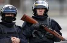 После серии терактов в Париже полиция страны провела более 1200 обысков