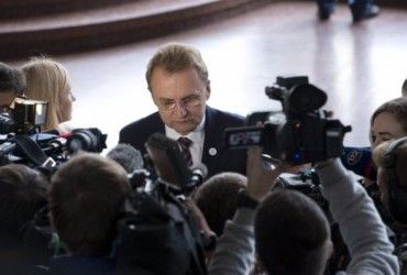 Двоевластие во Львове. Зачем депутаты горсовета пошли против Садового