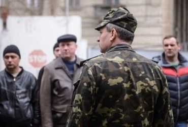 Оккупанты на псевдореферендумах ловят мужчин для мобилизации - Генштаб ВСУ