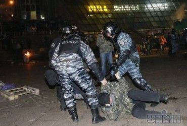 Двоих экс-беркутовцев осудили на три года тюрьмы за разгон Евромайдана