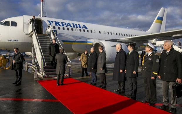 Poroshenko paid an eventful visit to Lithuania / Photo from UNIAN