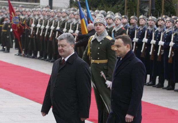 Andrzej Duda arrived in Ukraine with "a bag of gifts" / Photo from UNIAN