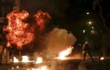 Полиция в Афинах разогнала протестующих слезоточивым газом (фото)
