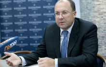 Глава Ростуризму, що володіє будинками на Сейшелах, порадив росіянам відпочивати вдома
