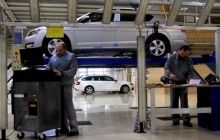 В Україні продовжує скорочуватися виробництво авто – менше 500 одиниць з початку року